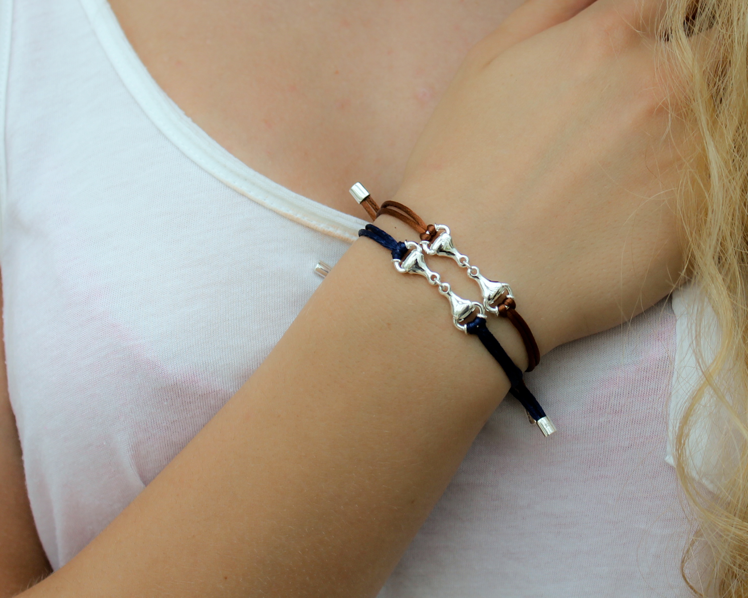 Silky Snaffle Bracelet Black