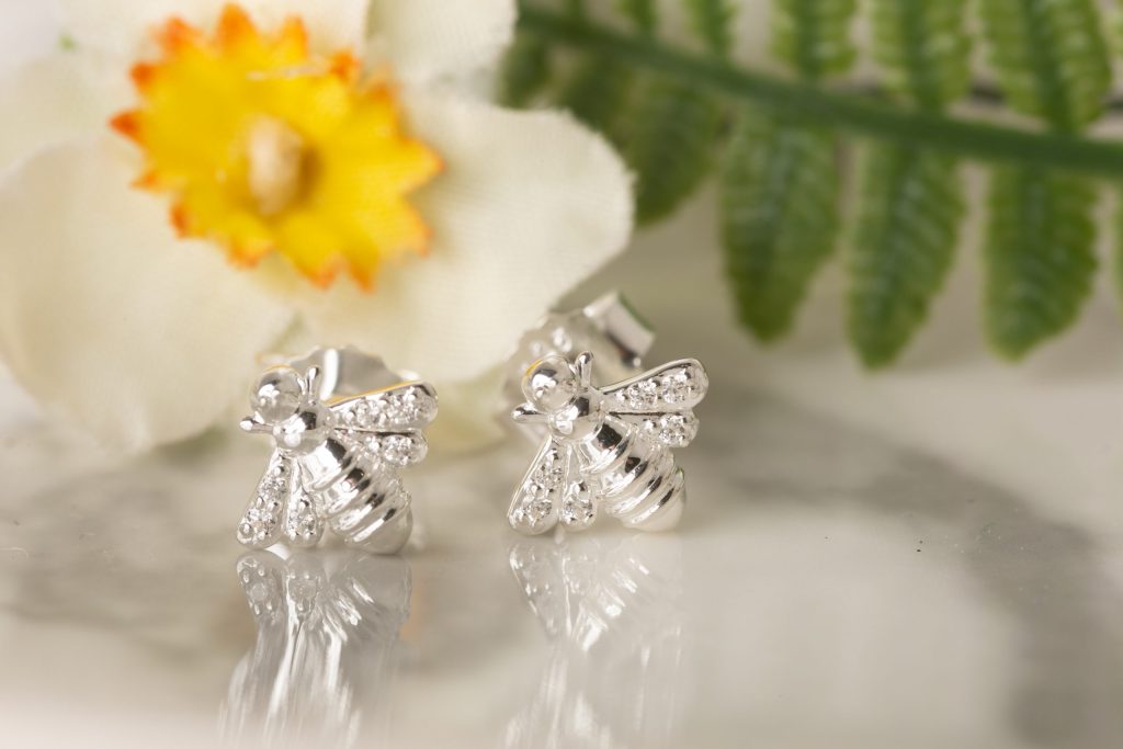 bee earrings