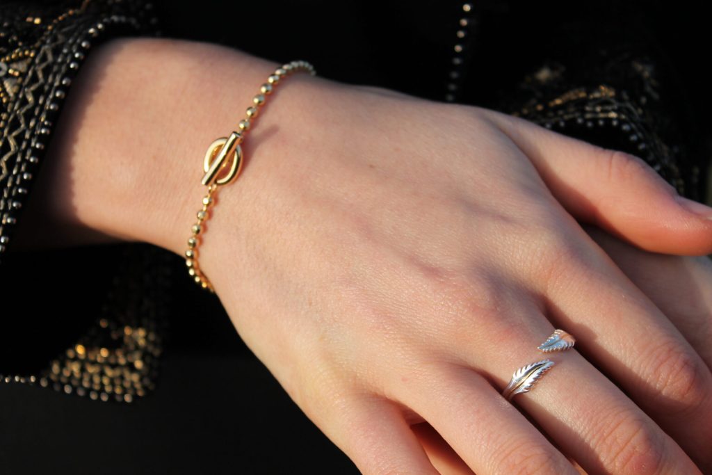 feather ring